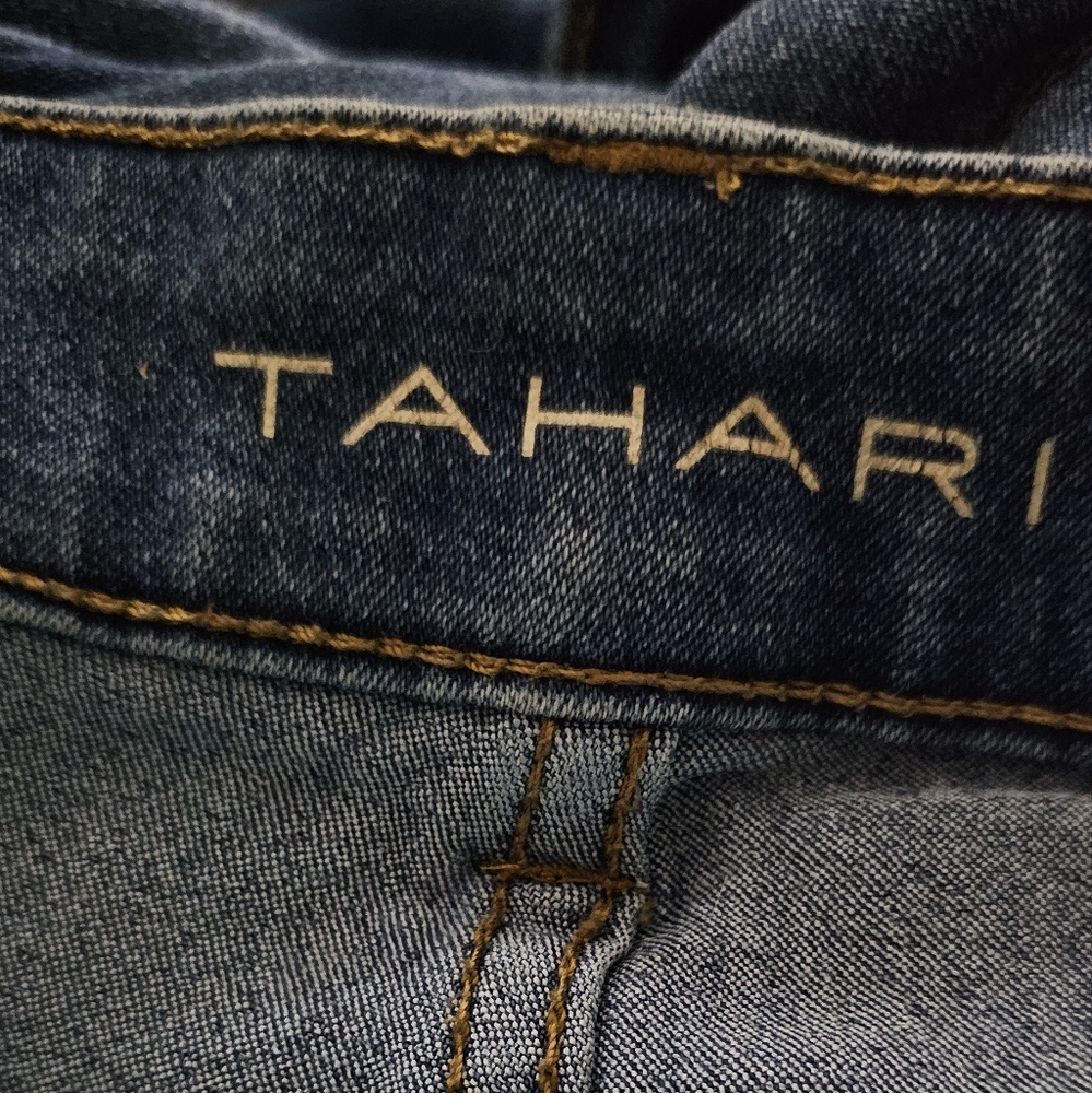 18W Tahari Jeans